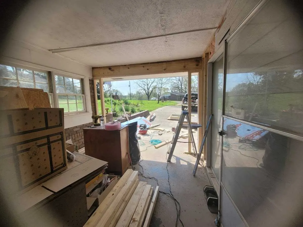 Air movers and dehumidifier for Water Mitigation Services in Hewitt