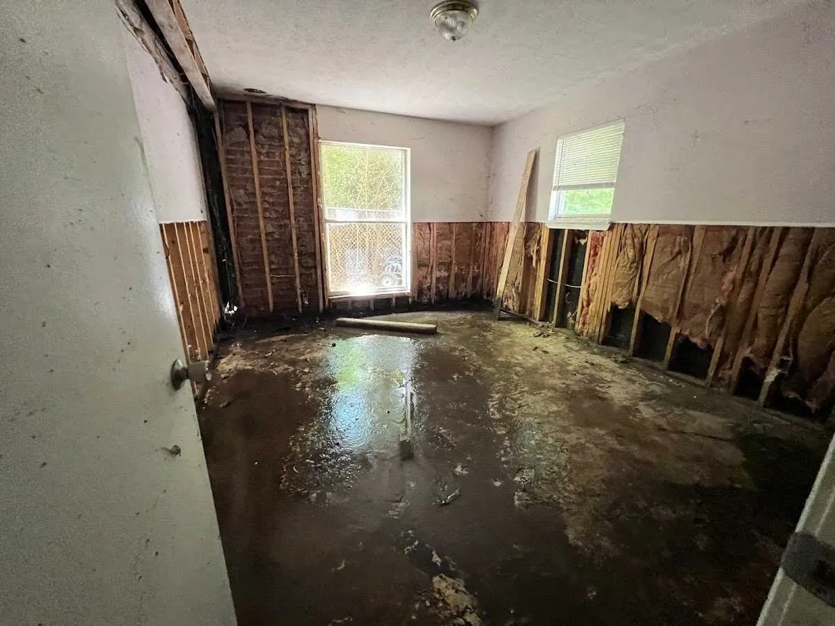 Water Damage Restoration services in Hewitt, TX
